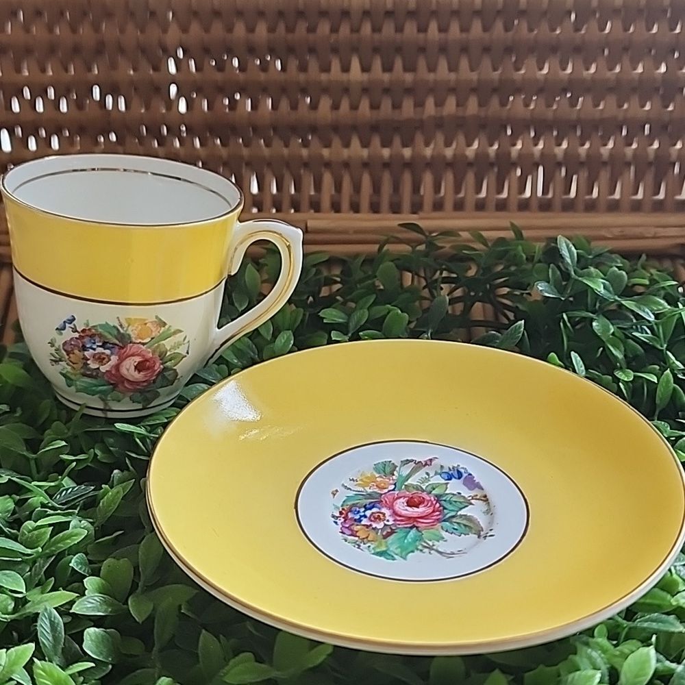 Colclough China Genuine Bone china Made In England Demitasse Cup & Saucer